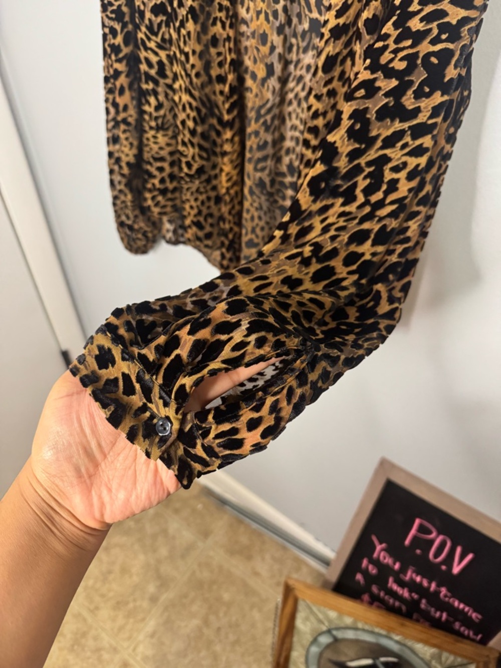 L'AGENCE Leopard-Print Open Cardigan Blouse - Picture 4 of 6